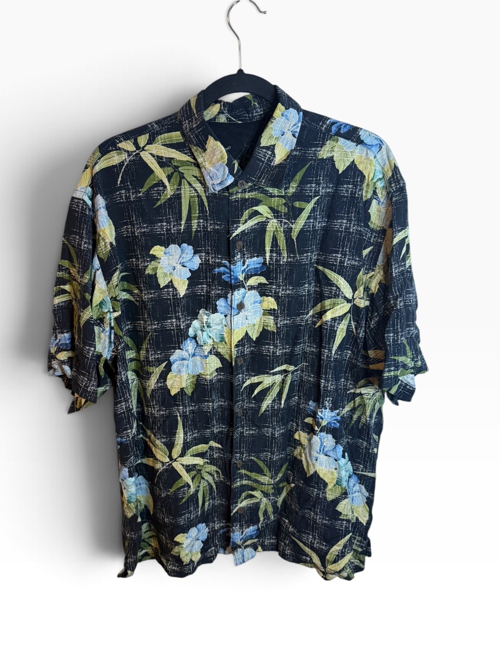 Tommy Bahama Silk Floral Hawaiian Short Sleeve Button Down Shirt